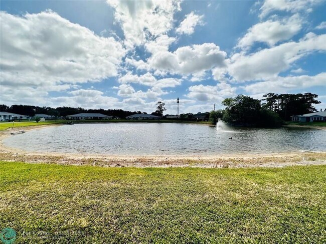 Building Photo - 14676 Canalview Dr
