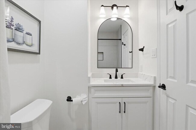 Building Photo - 12845 Mill Brook Ct