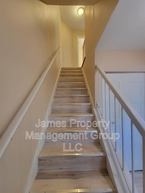 Building Photo - 1062 Hampton Harbor