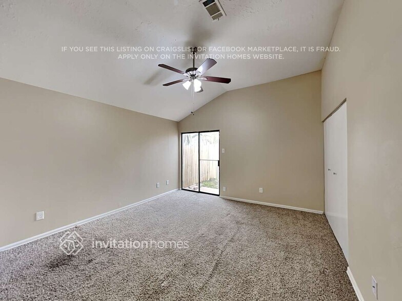 Building Photo - 7707 High Village Dr