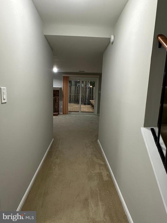 Building Photo - 10152 Village Knolls Ct