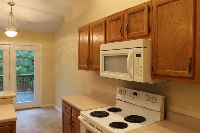 Building Photo - 713B Tall Oaks Dr