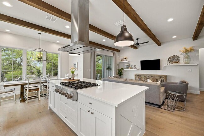 Building Photo - 19601 Flying J Blvd