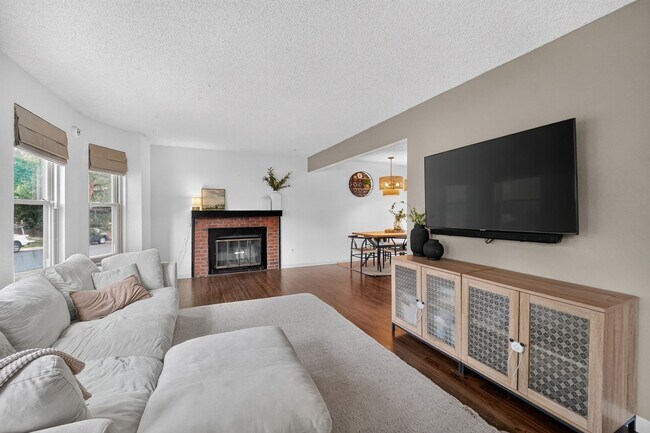 Building Photo - 4830 S Richfield Cir