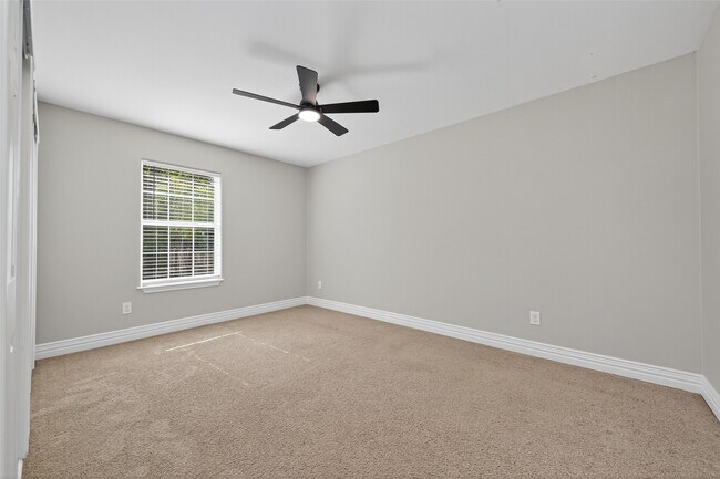 Building Photo - 2509 Moreau St