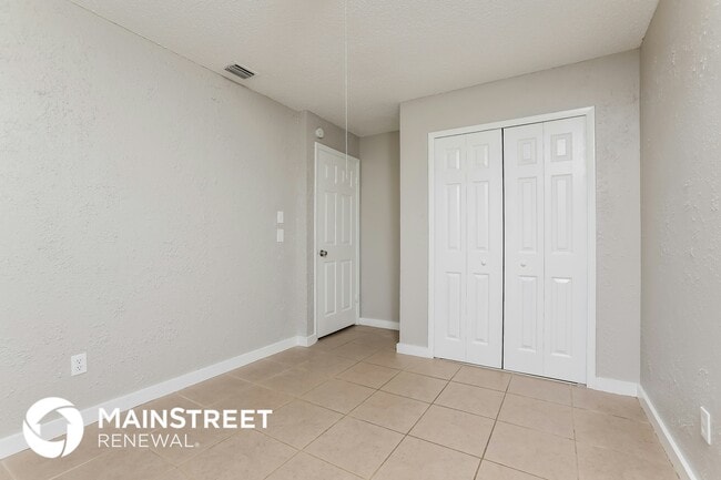 Building Photo - 1381 Puritan St