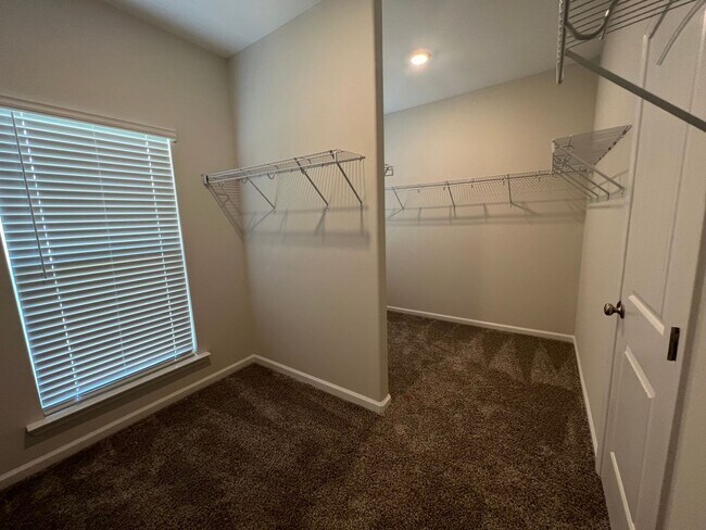 Building Photo - 105 Keats Grove Ct