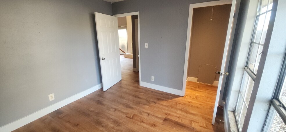 2nd bedroom - 10434 Doc Holliday Trl