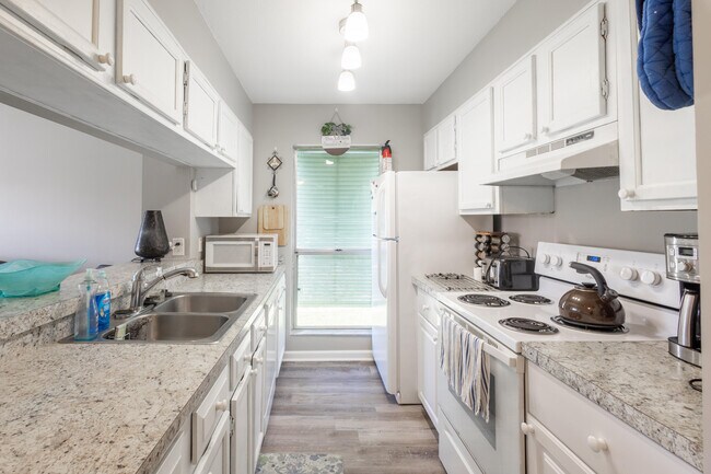 Building Photo - 184 Cypress Point Dr