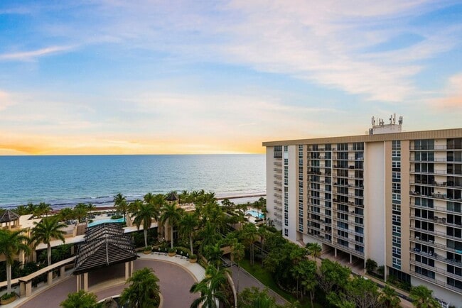 Building Photo - Ultimate Furnished Luxury Rental at the Be...