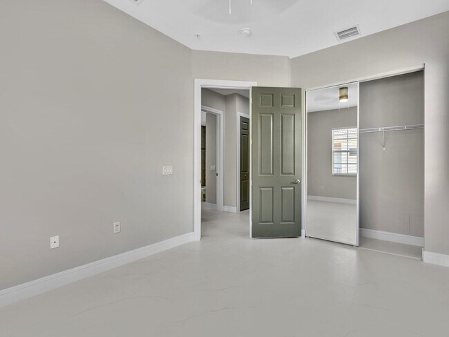 Building Photo - 2751 Ravella Way
