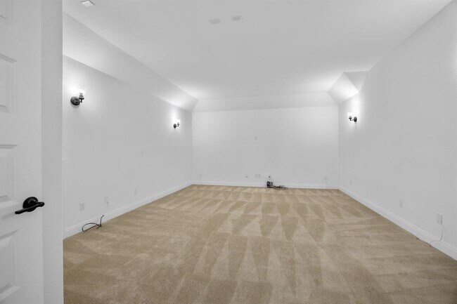 Building Photo - 22212 Coyote Cave Trl