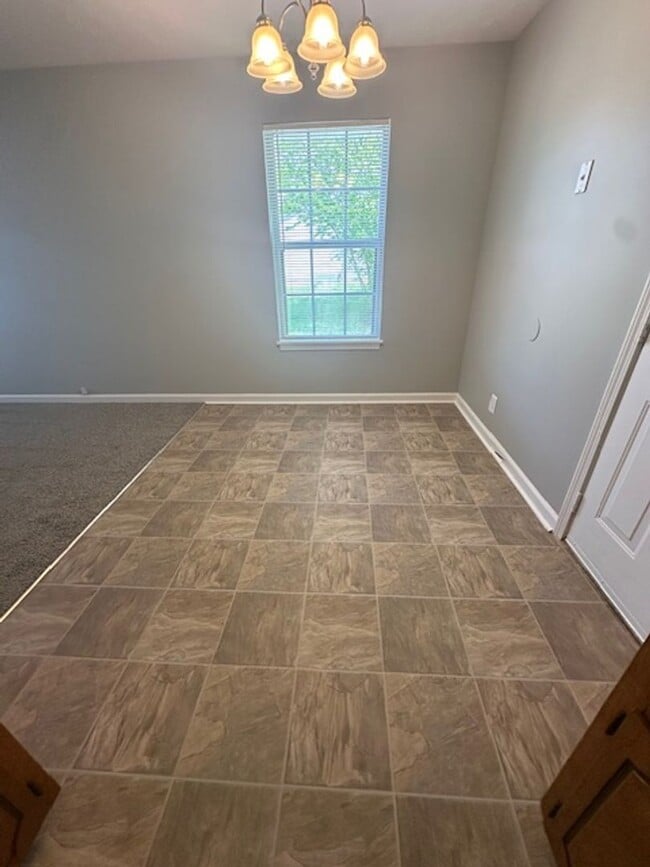 Building Photo - 1/2 off first months rent