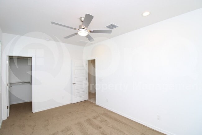 Building Photo - 23020 E Calle Luna
