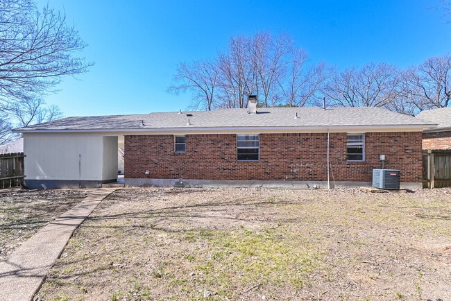 Building Photo - 3580 Bruton Pl