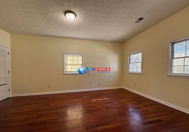 Building Photo - Nice 3-bedroom ranch in Decatur