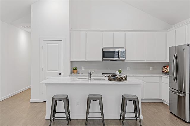 Building Photo - 1303 Bells Dr