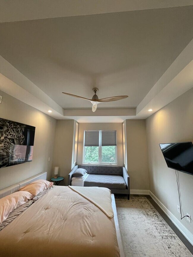 Building Photo - 1209 S 26th St