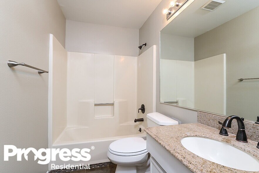Building Photo - 13414 Laraway Dr