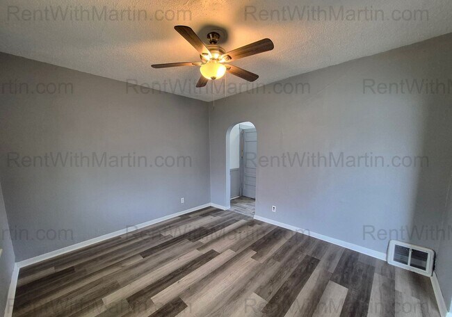 Building Photo - 310 N Frederick Ave