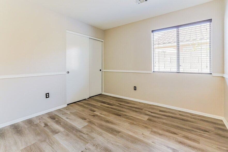 Building Photo - 2317 E Flintlock Pl