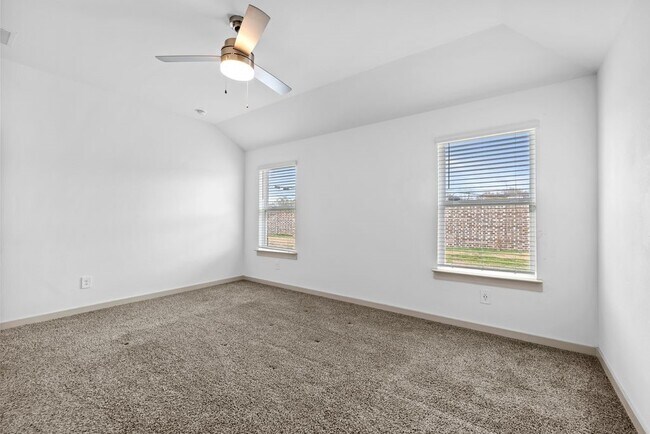 Building Photo - 4903 Pne Hvn Ln