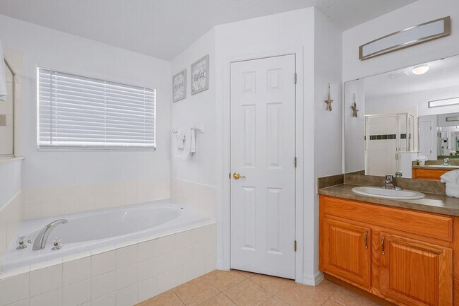 Building Photo - 612 Highgate Park Blvd