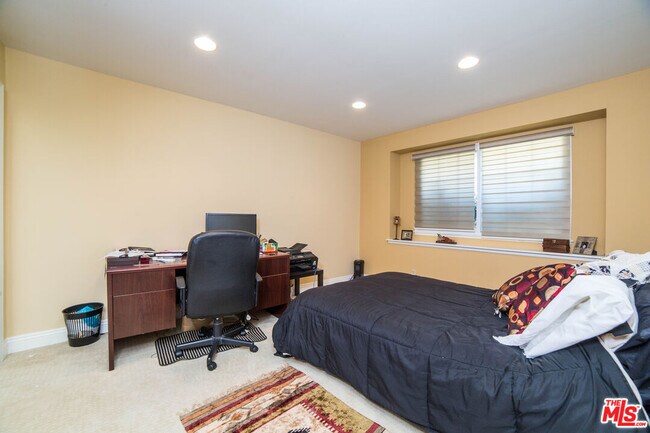 Building Photo - 29303 Stadia Hill Ln
