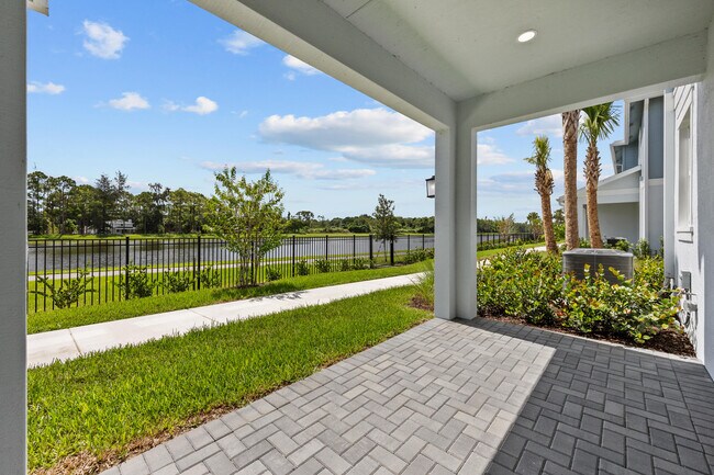 Building Photo - 4520 Longwood Lk Sq