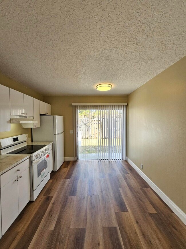 Building Photo - 4787 Orleans Ct