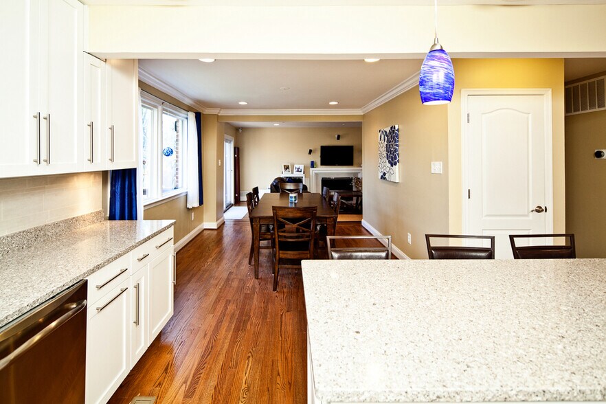 kitchen room into dining room - 6811 Lemon Rd