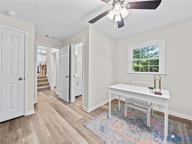 Building Photo - 10303 Edgebrook Ct