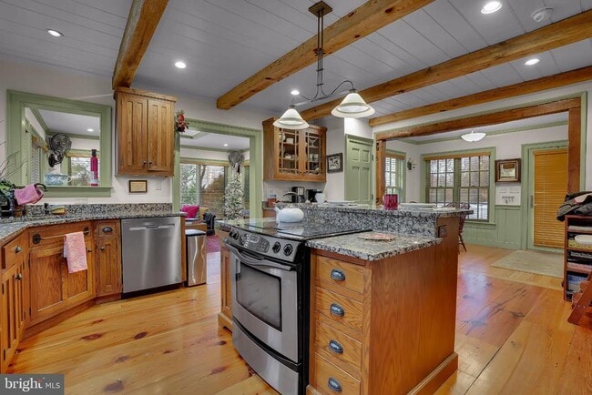 Building Photo - 13237 Creagerstown Rd