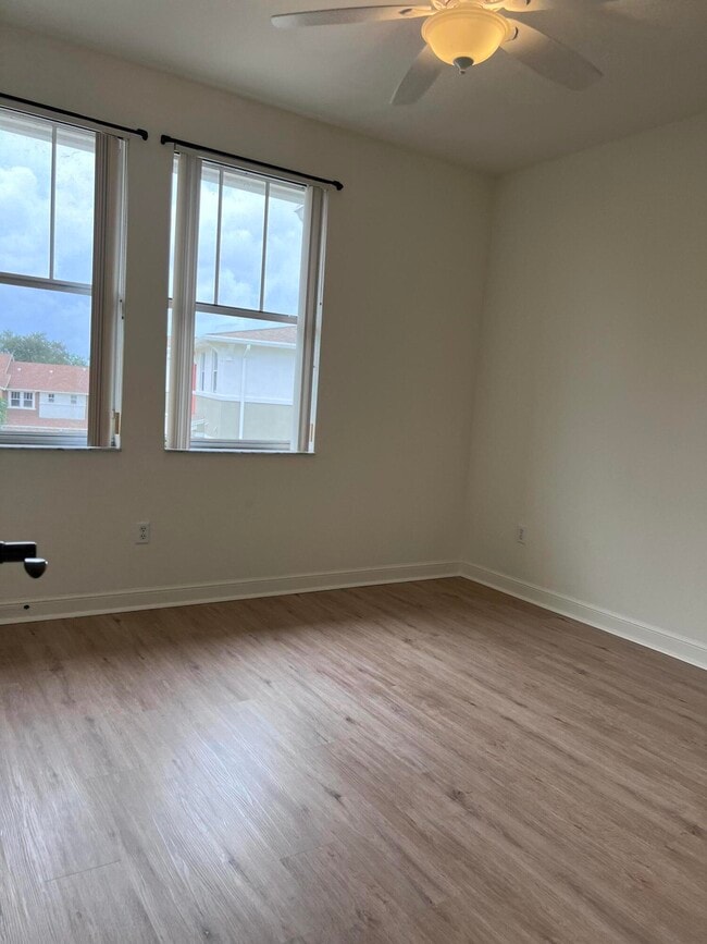 Building Photo - 540 Amador Ln