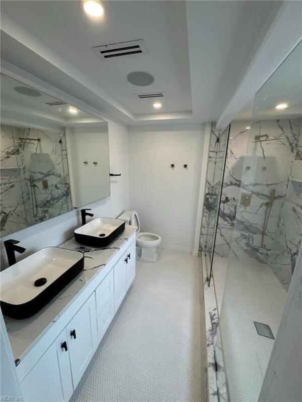 Building Photo - 2409 Apiary Ct