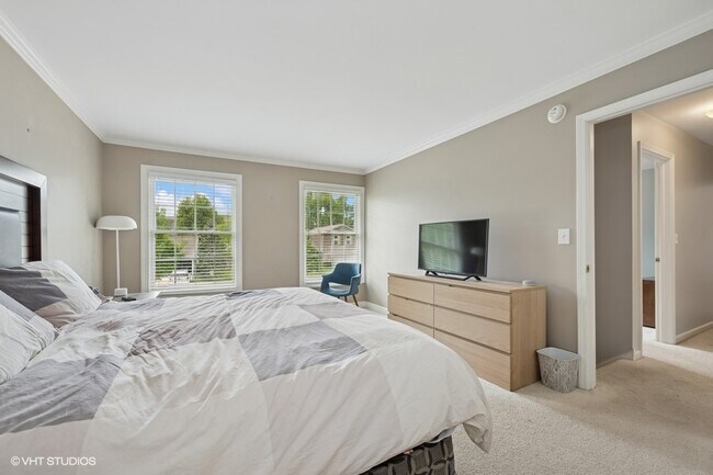 Building Photo - 1208 Parliament Ct