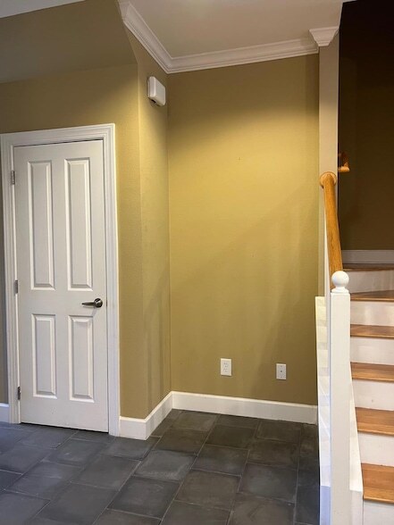 Building Photo - 38 Haven Cir