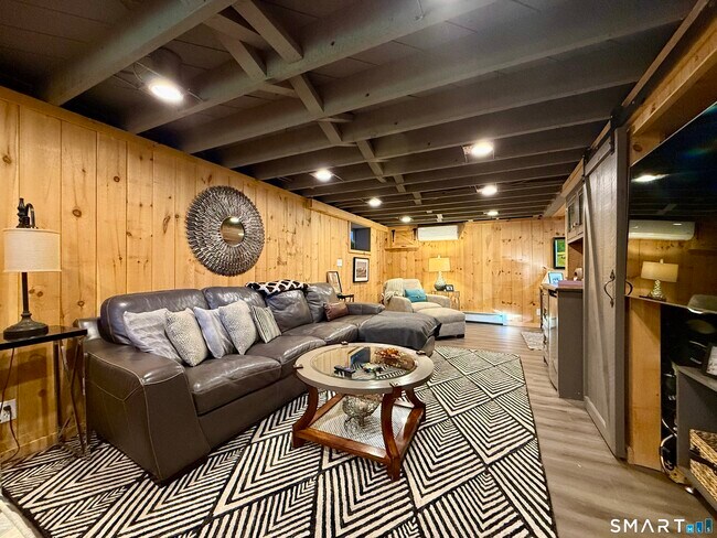 Building Photo - 12 Sunset Pass