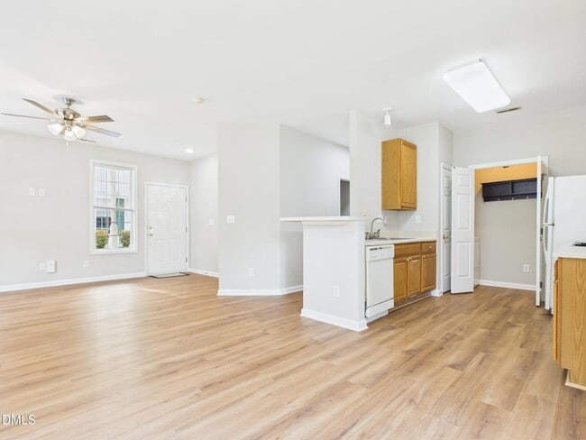 Building Photo - 2111 Kudrow Ln
