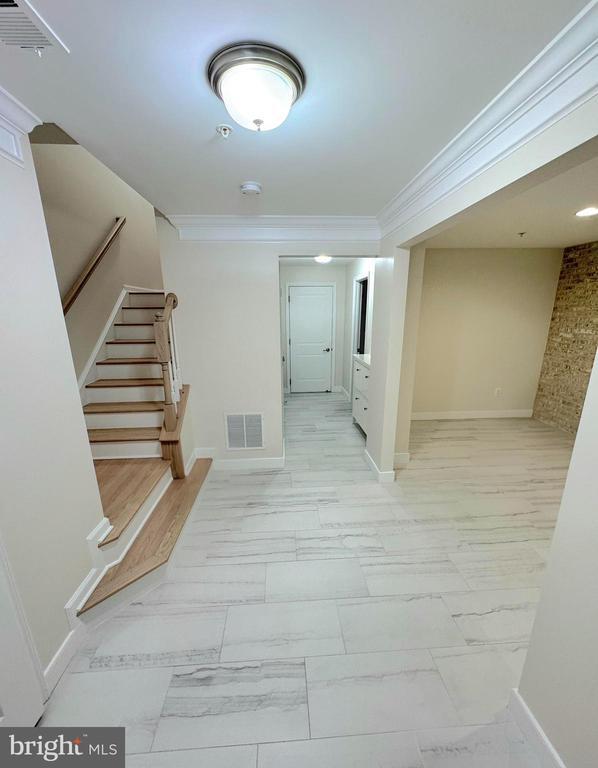 Building Photo - 9160 Landon House Ln