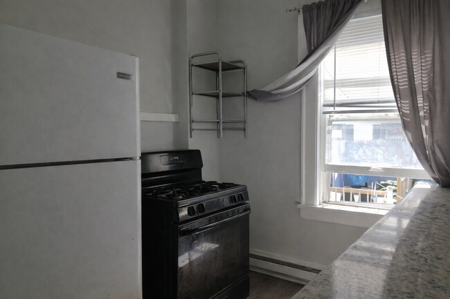 Building Photo - 2174 W 103rd St