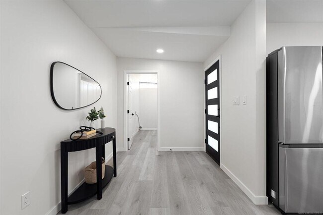 Building Photo - Charming Remodeled Home in Clairemont!