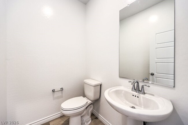 Building Photo - 600 N Carriage Hill Dr