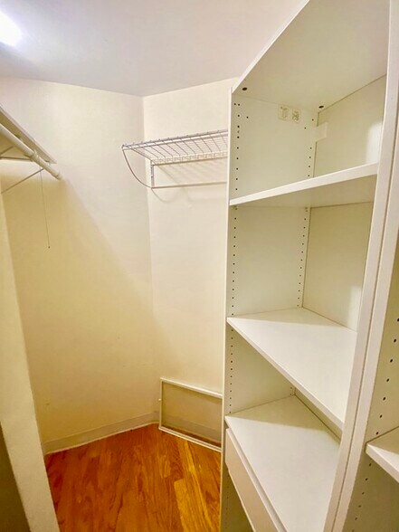 Building Photo - 276 Commonwealth Ave