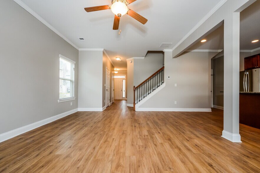 Building Photo - 2291 Wentworth Park Dr