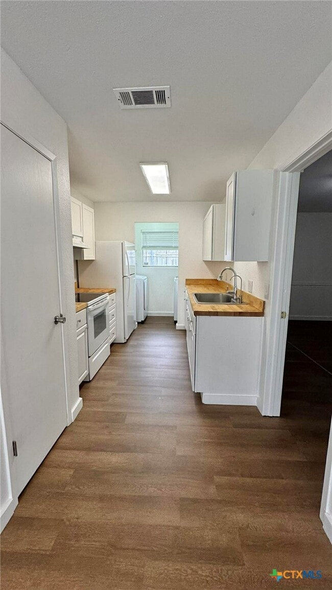 Building Photo - 2207 Purser Dr