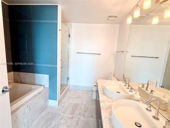 Building Photo - 244 Biscayne Blvd