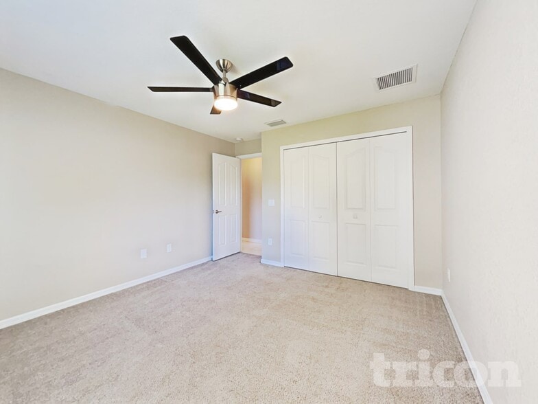 Building Photo - 2099 Godfrey Ave