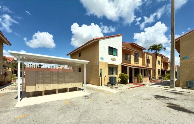 Building Photo - 2740 W 62nd Pl