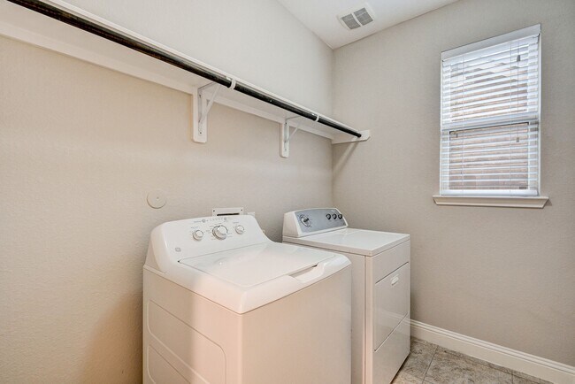 Building Photo - 27714 Dalton Bluff Ct